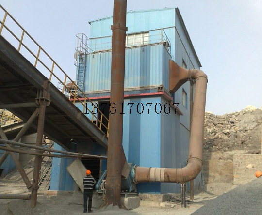 山西陽泉采石場(chǎng)石料生產(chǎn)線脈沖袋式除塵器交付使用 山西陽泉采石場(chǎng)石料生產(chǎn)線脈沖袋式除塵器交付使用